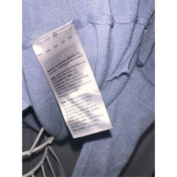 Beautiful Chico’s Women's soft blue sweater Top Knit Pullover blouse size 1 (US - Picture 6 of 6